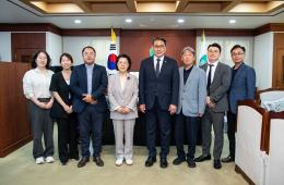 여성의 경제활동 지원 및 일자리 창출을 위한 업무협약 관련사진